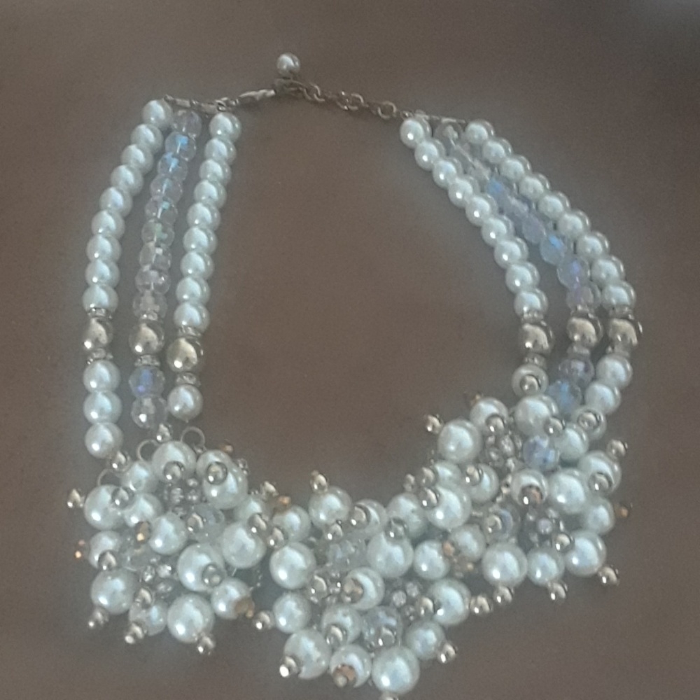Ladies Beautiful Necklace